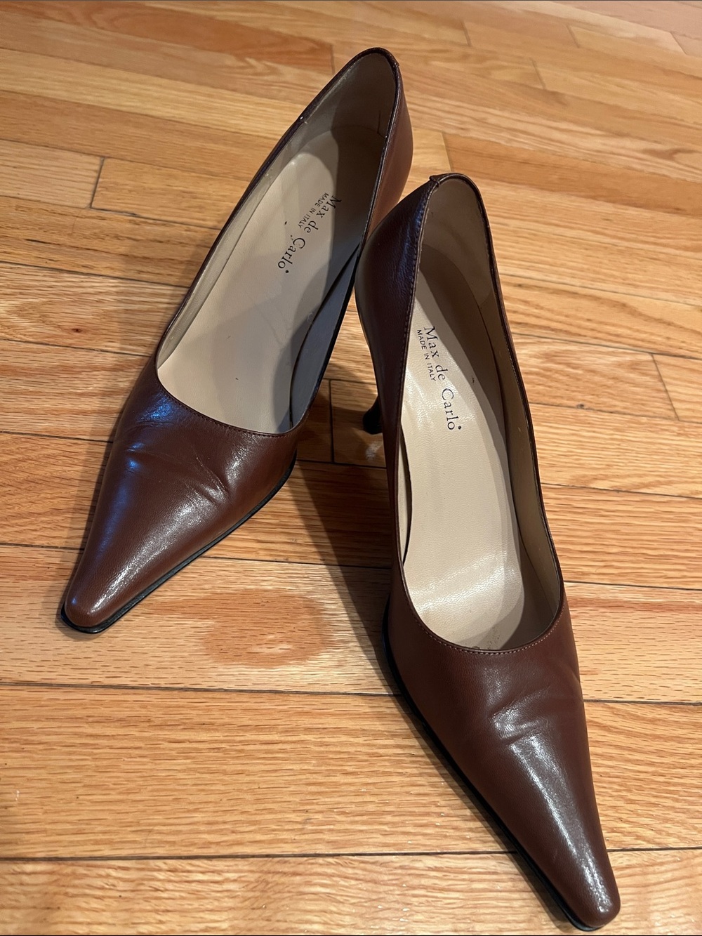 Max de Carlo Brown Pointed-Toe Leather Pumps